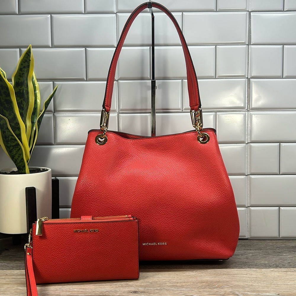 Michael Kors Kensington Large Pebbled Leather Tote Bag and matching wallet